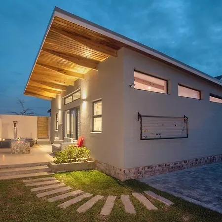 Mountain And Sea Cottage Hermanus Exterior photo